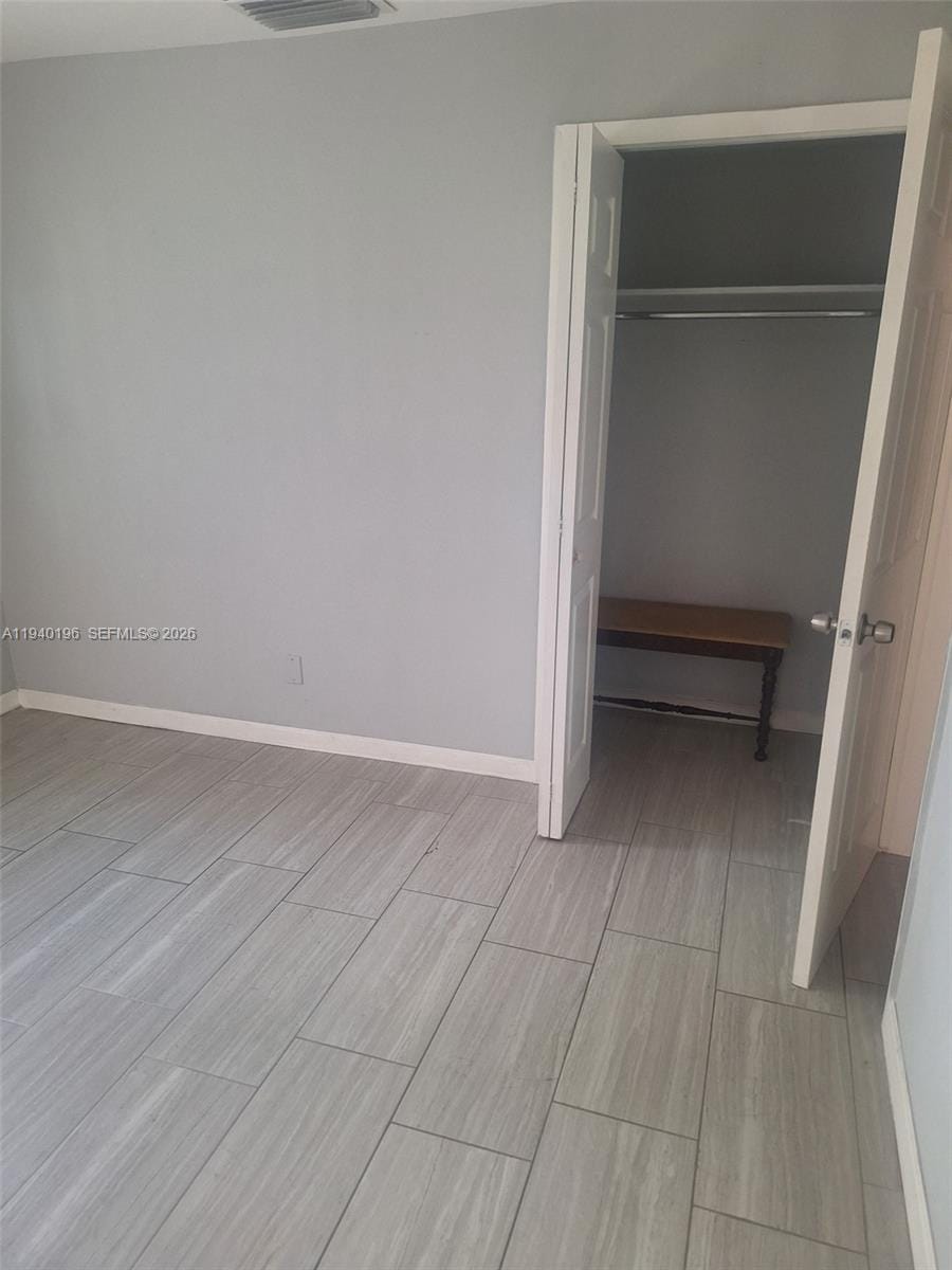 245 E Parkway — photo 8