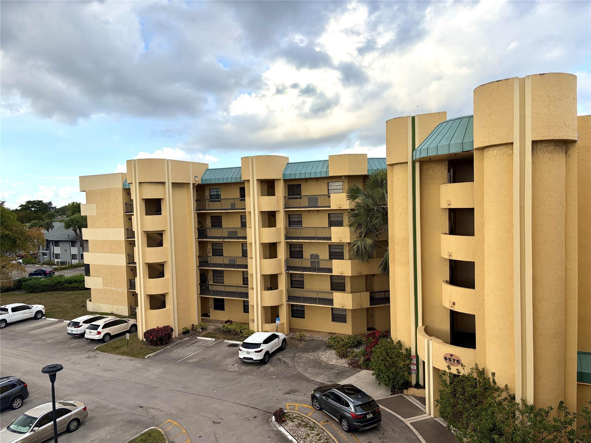 6575 W Oakland Park Boulevard 202, Lauderhill, FL 33313, Lauderhill