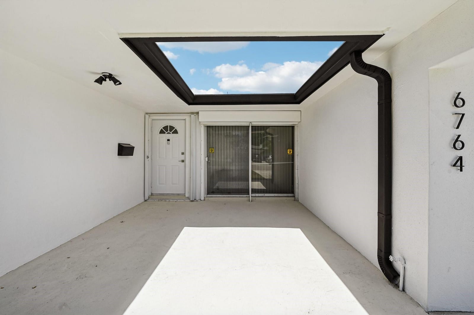 6764 Dogwood Drive — photo 2