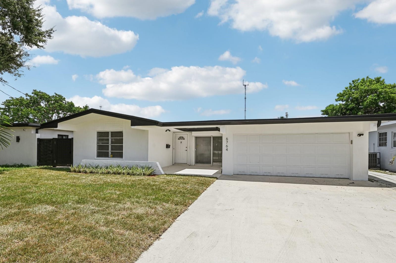 6764 Dogwood Drive — photo 4