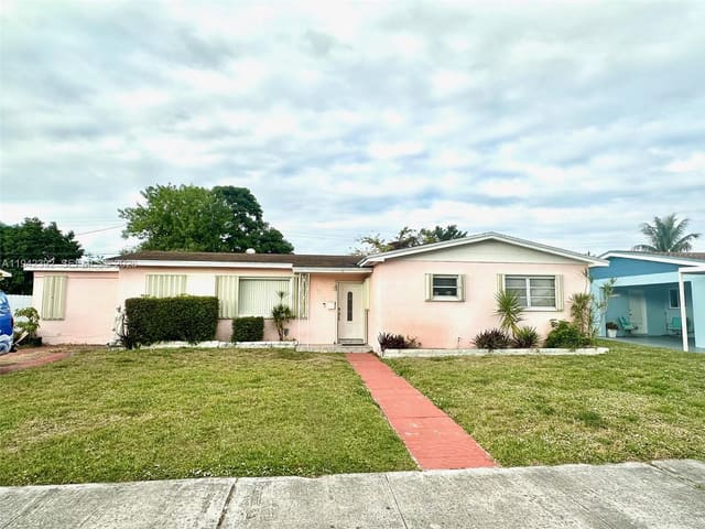 1815 NW 188th Terrace, sold in Palmland Estates, Miami Gardens, FL