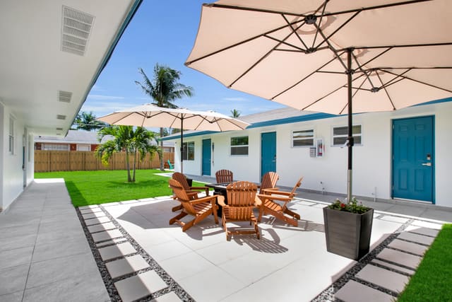 1840 SW 24th Street 1-2, Fort Lauderdale, FL 33315