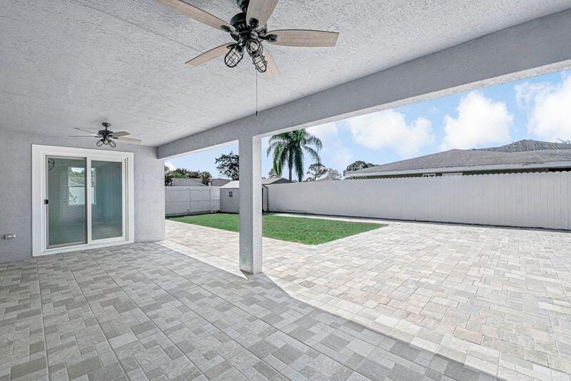 2092 SW Airoso Boulevard, Port St. Lucie, FL 34984 photo 15