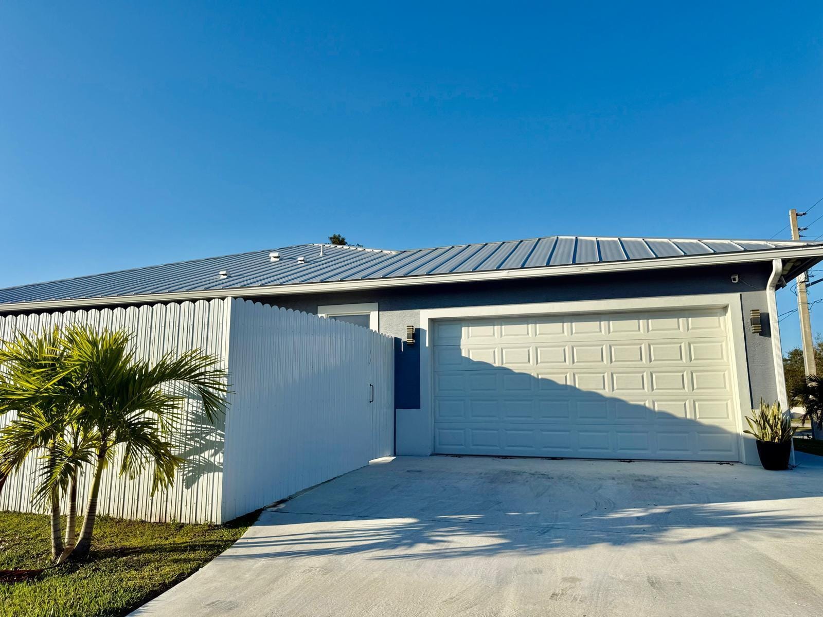2092 SW Airoso Boulevard — photo 8