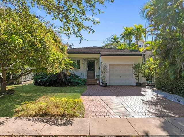 500 Aragon Avenue, Coral Gables, FL 33134
