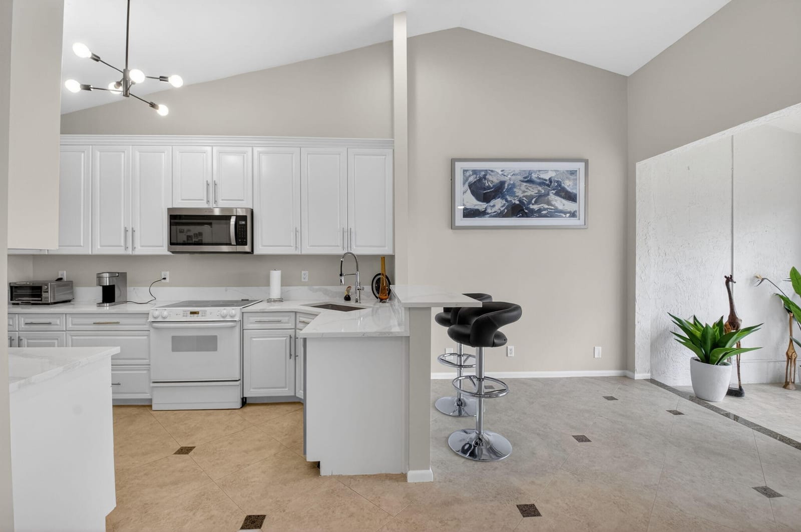 7400 Hearth Stone Avenue — photo 12
