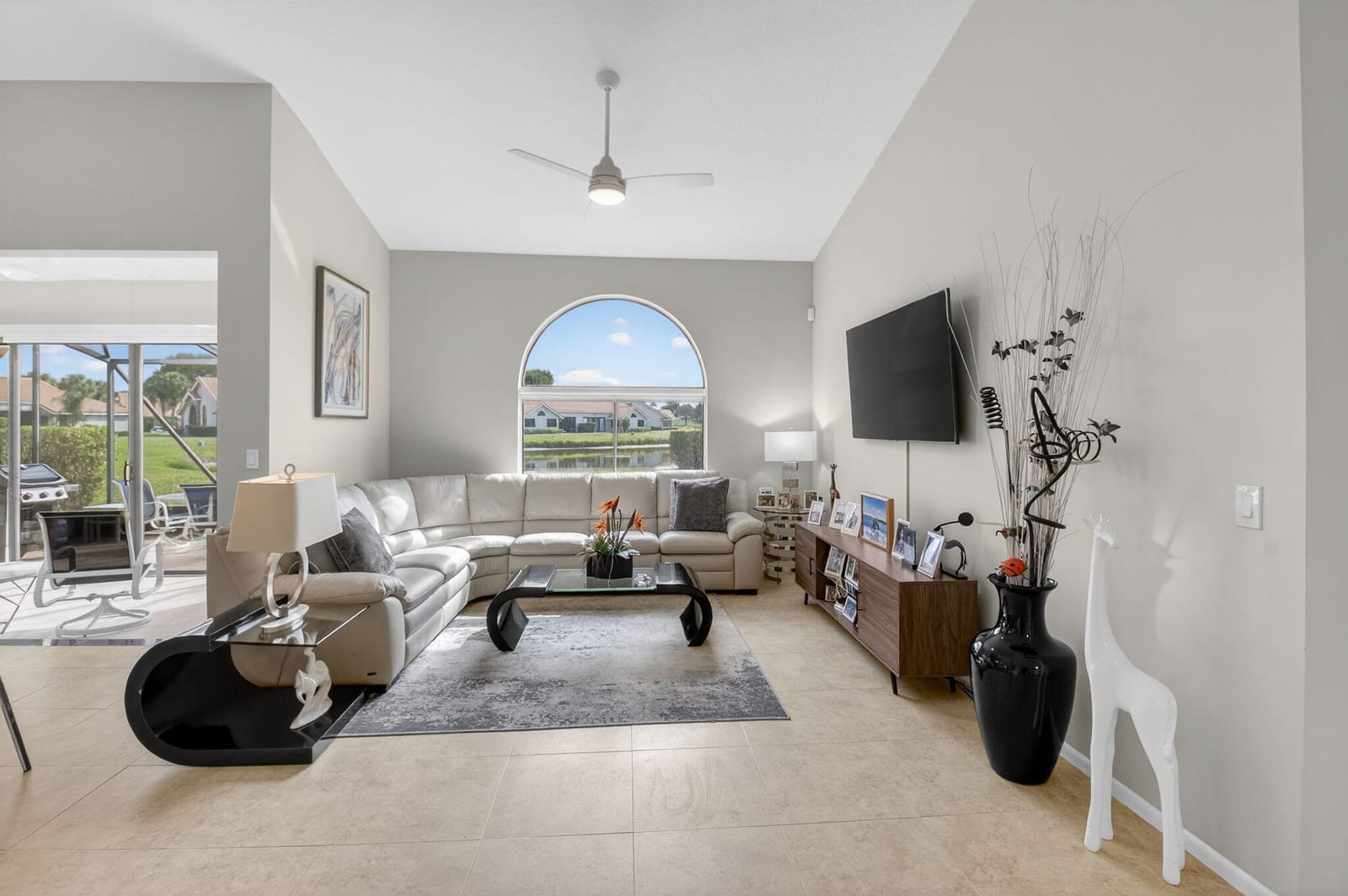 7400 Hearth Stone Avenue — photo 5