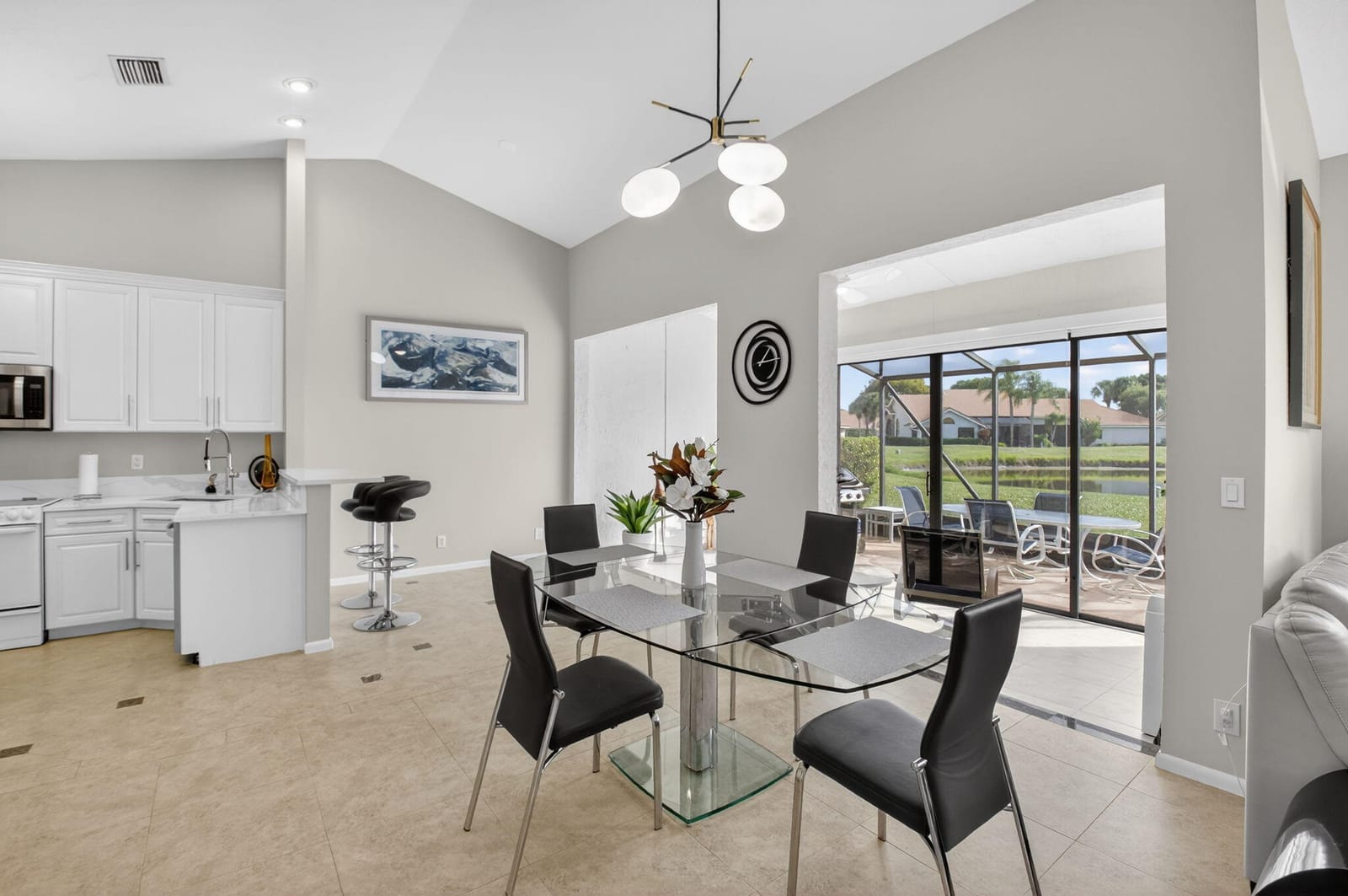7400 Hearth Stone Avenue — photo 8