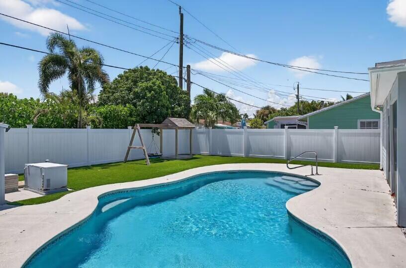 516 E Whitney Drive, Jupiter, FL 33458, Jupiter
