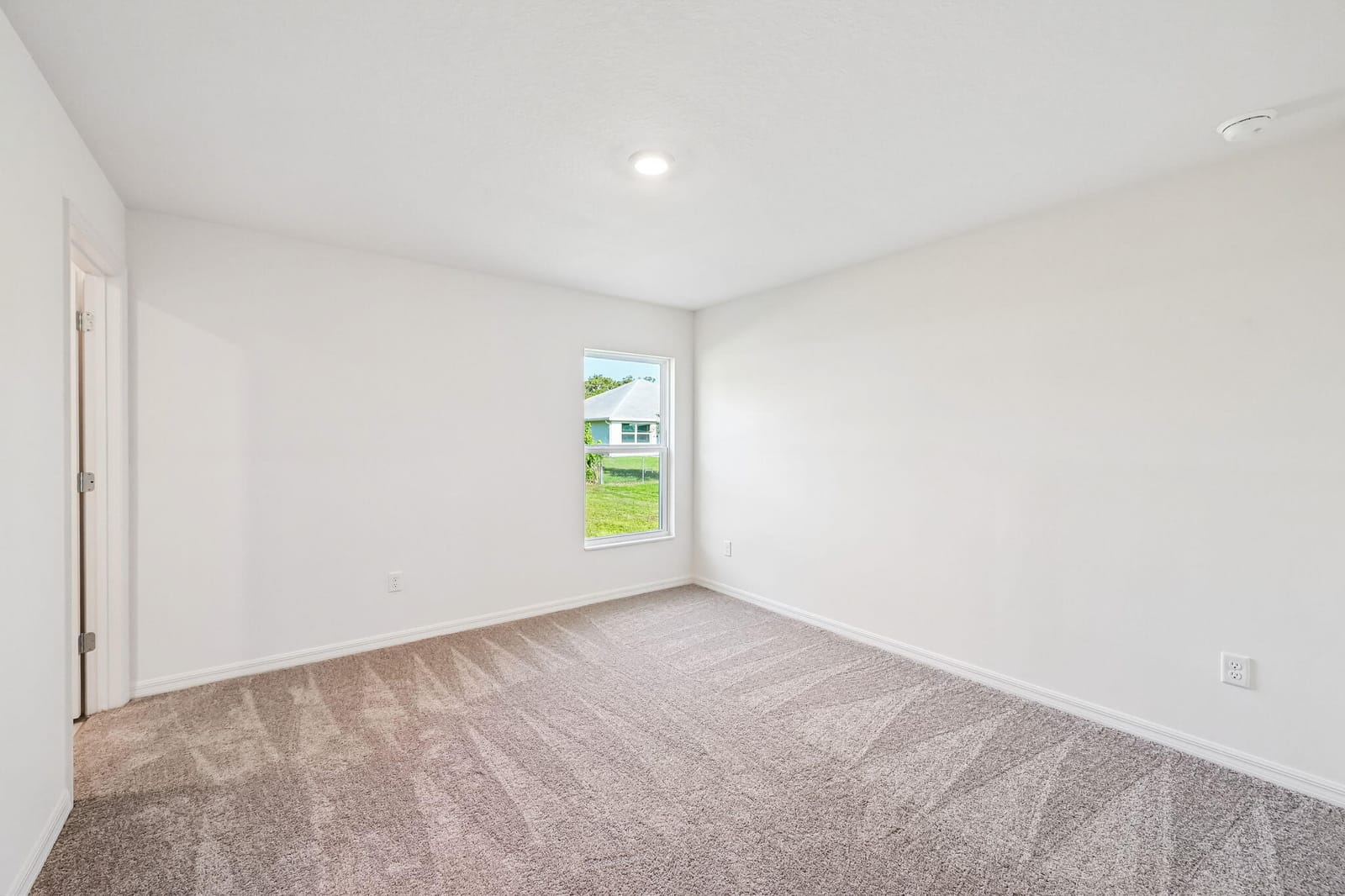 5606 Seagrape Drive, Fort Pierce, FL 34982 photo 14