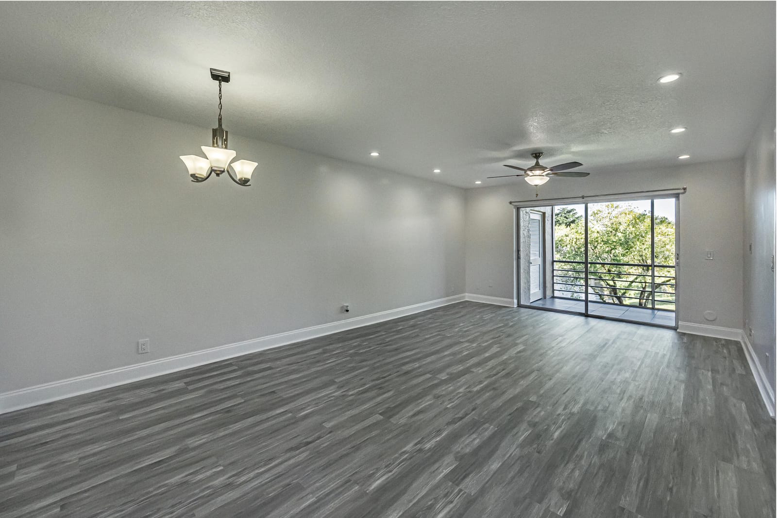829 Camino Road 206-c, Delray Beach, FL 33445