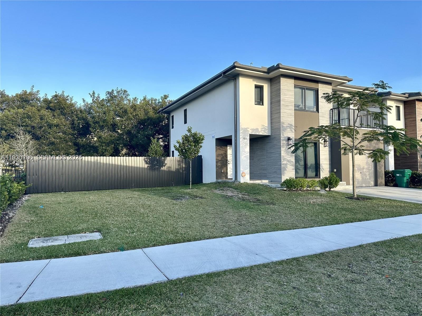 306 NW 11th Court, Florida City, FL 33034 photo 2