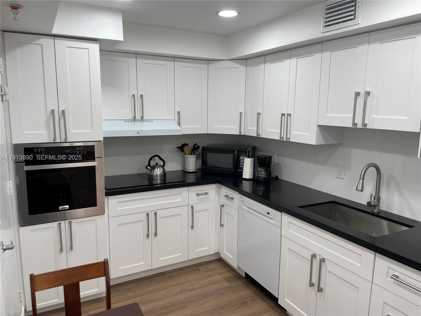 3801 S Ocean Drive 11T — photo 2