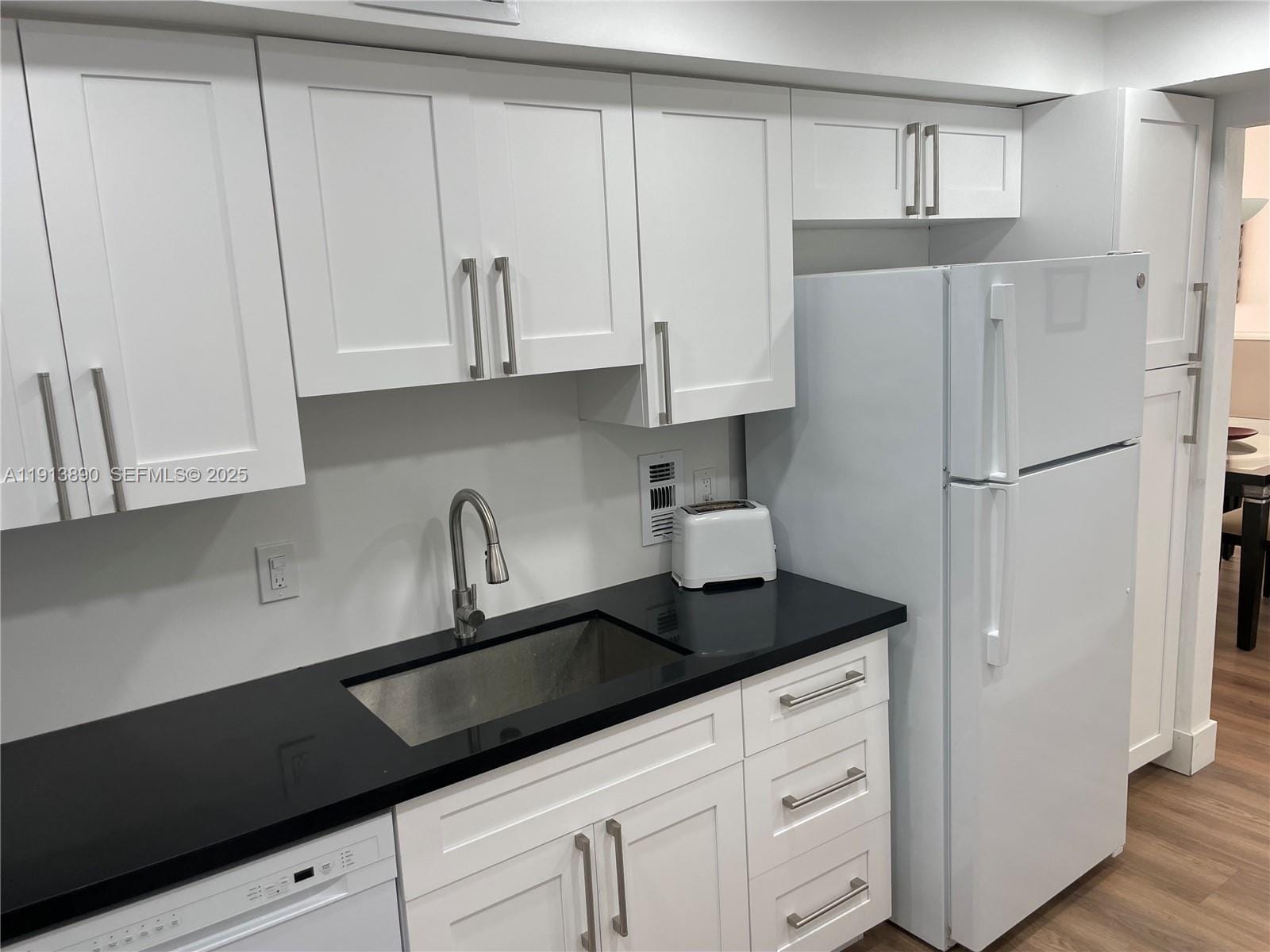 3801 S Ocean Drive 11T — photo 10