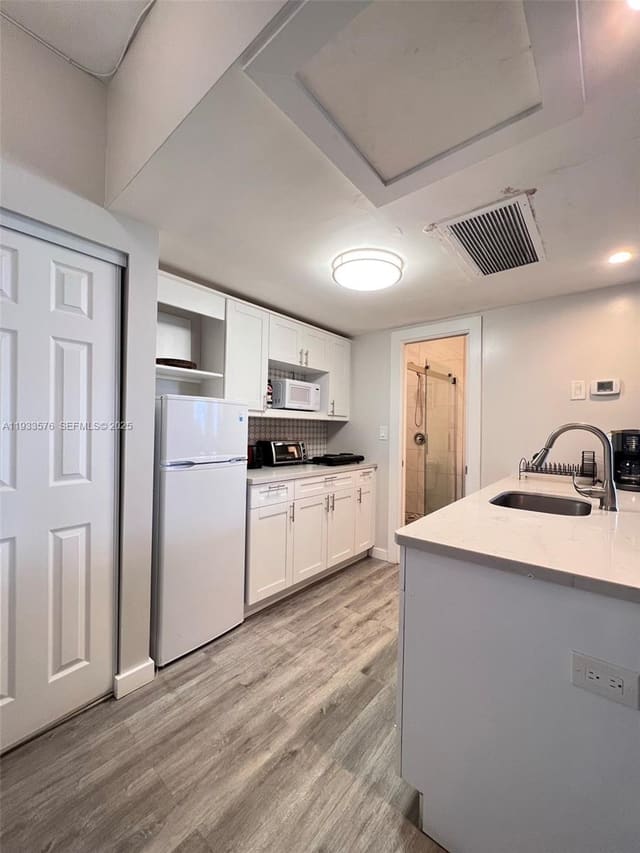 26 Diplomat Parkway 2308, Diplomat Golf Racquet C, Hallandale Beach, FL