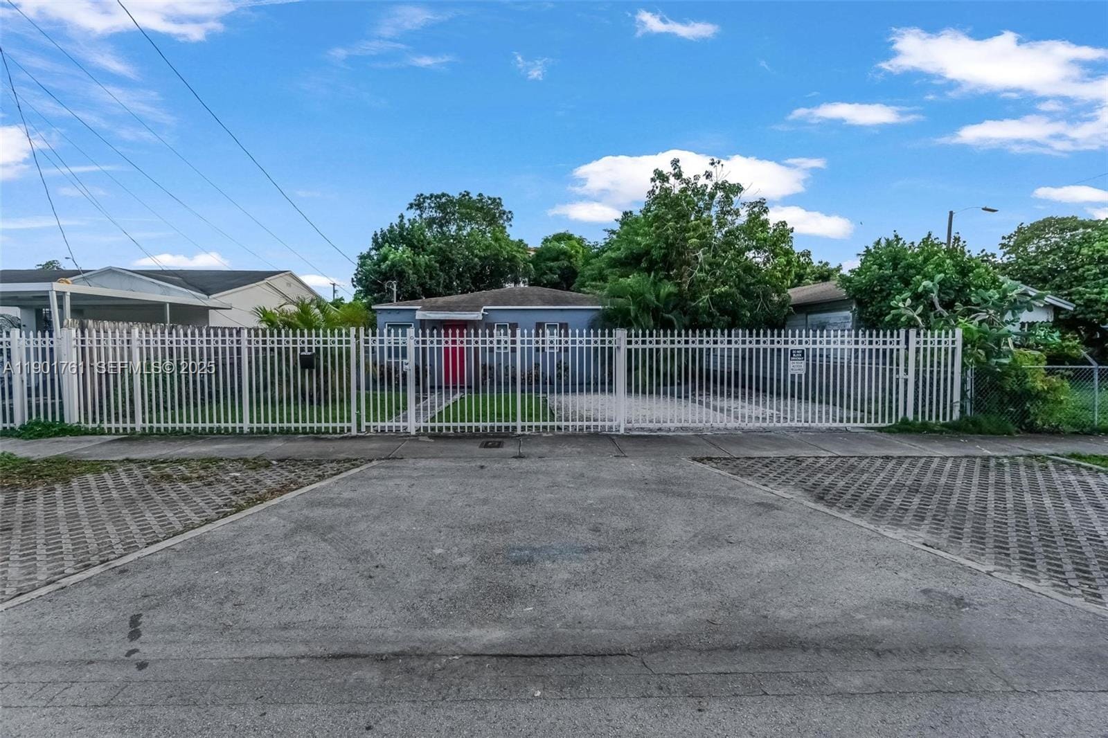1240 NW 38th Street, Miami, FL 33142 photo 21