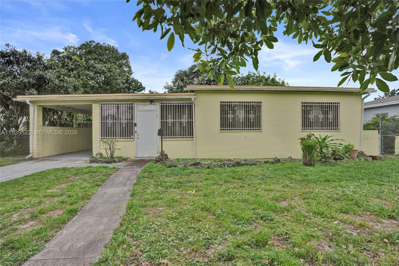 1050 NE 153rd Terrace, North Miami Beach, FL 33162