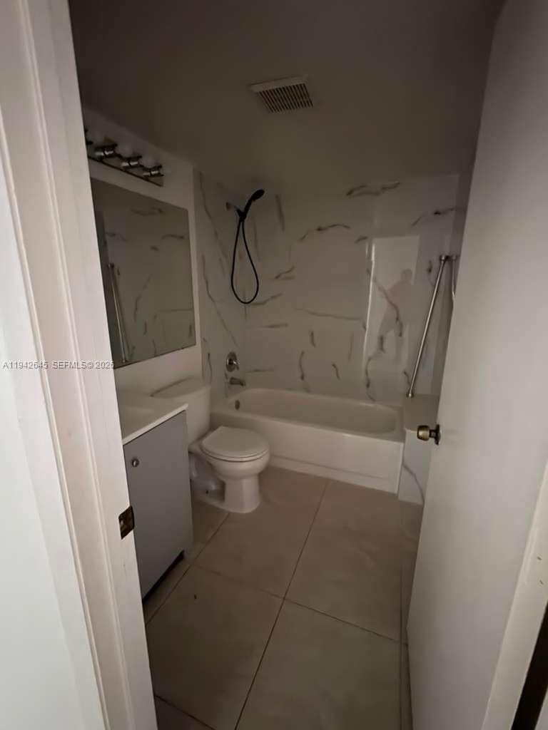 623 Sea Pine Way C1 — photo 11