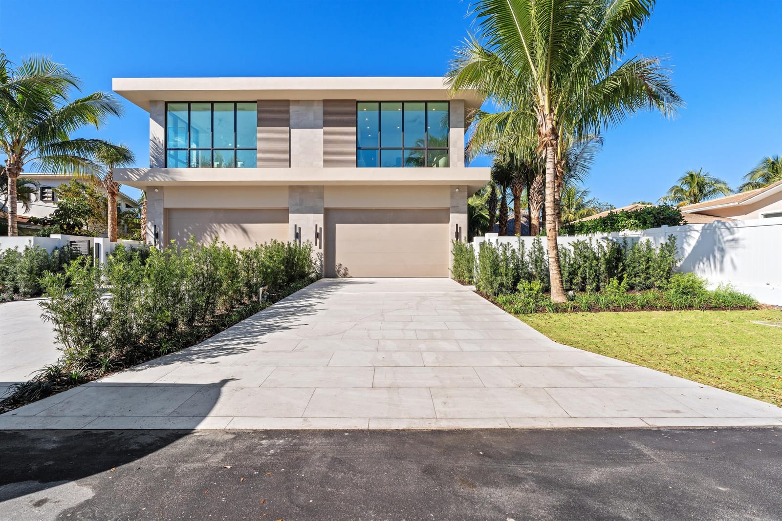 1136 NE 9th Avenue, Delray Beach, FL 33483 photo 2