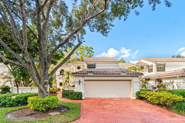 22548 Caravelle Circle 22548, Boca Raton, FL 33433