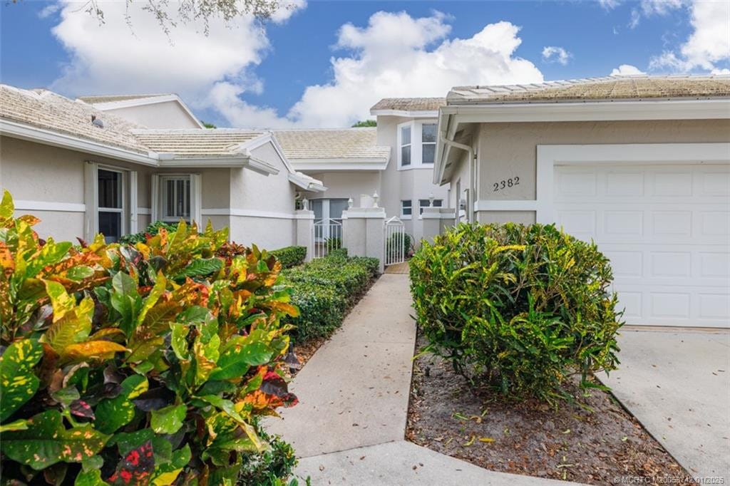 2382 SW Foxpoint Way — photo 4