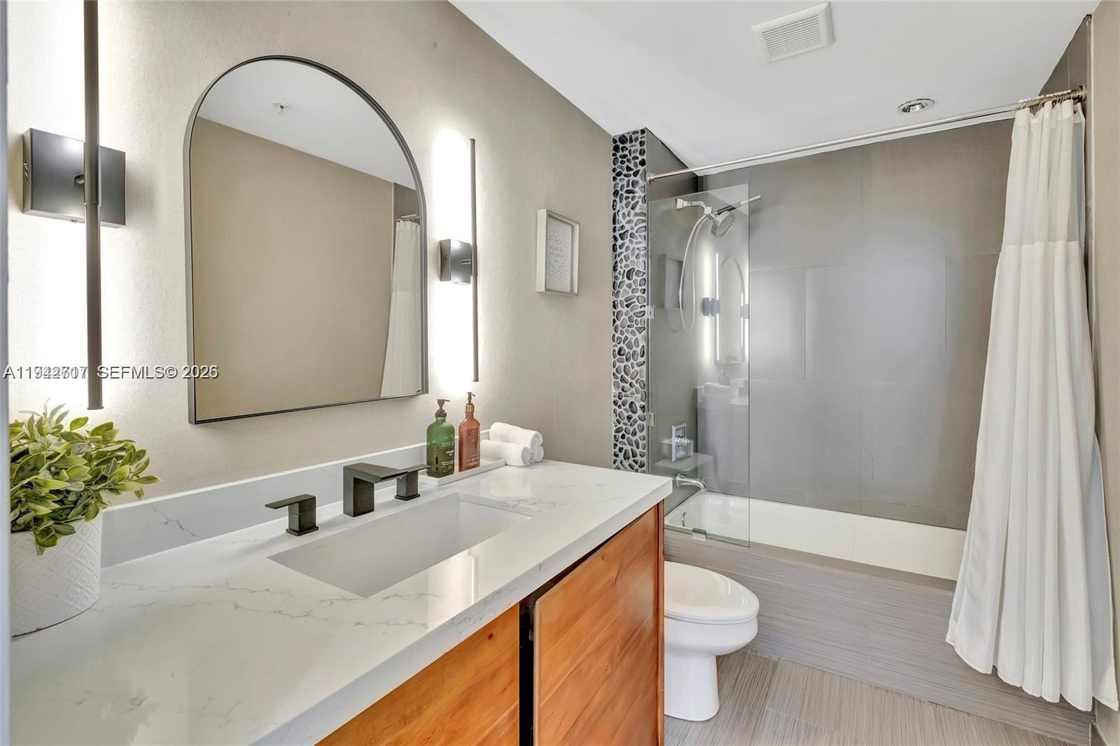 720 NE 62nd Street 307 — photo 9