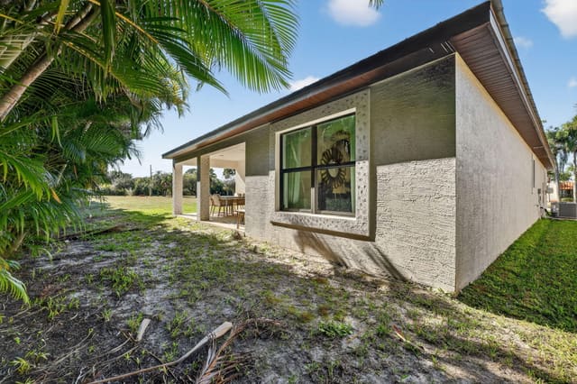 53 El Camino Real, Port St. Lucie, FL 34952