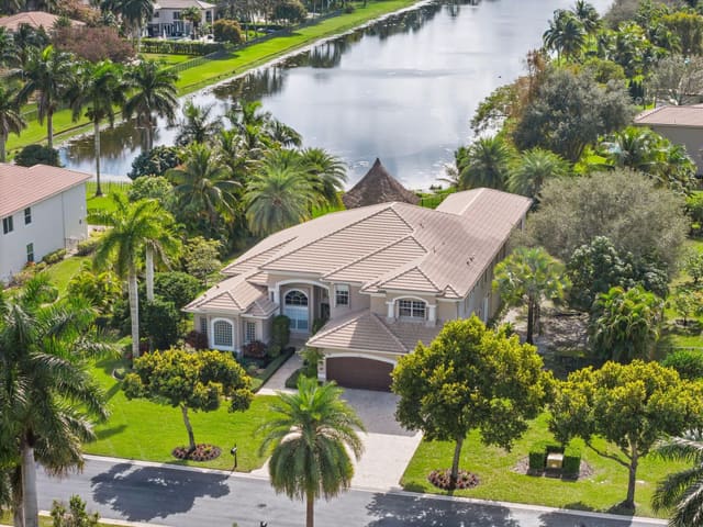 11382 Redberry Drive, sold in Long Lake Ranches, Davie, FL