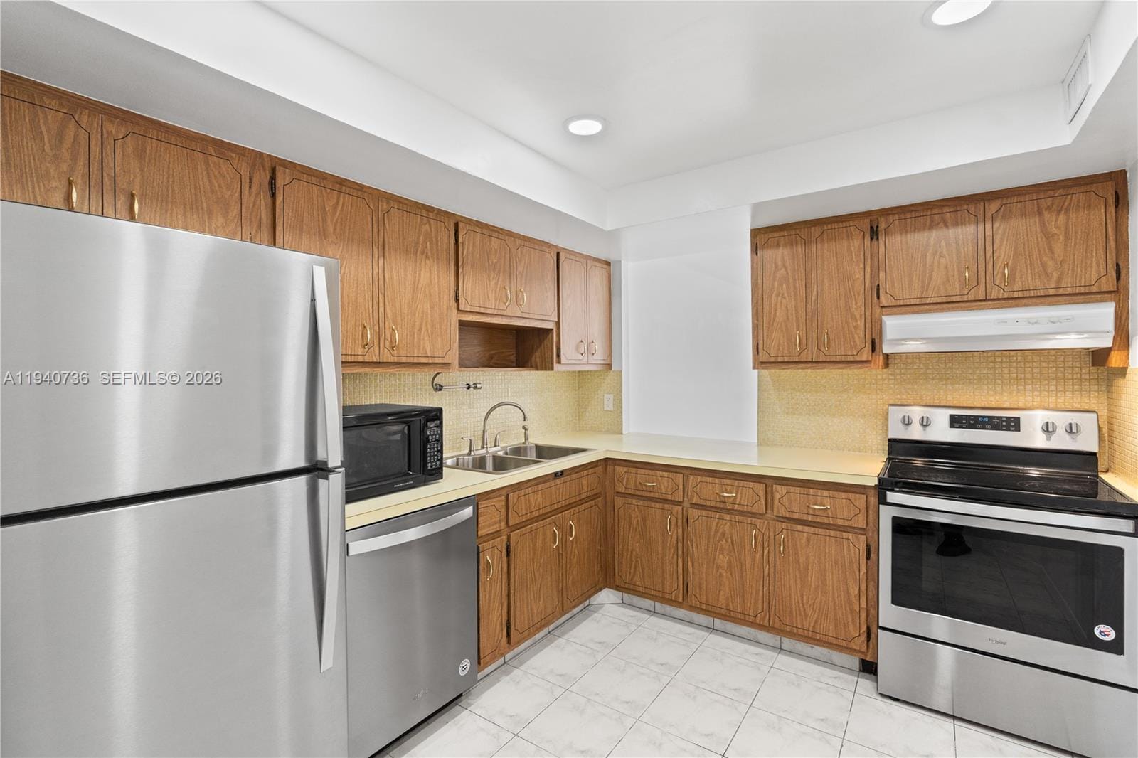 1351 NE Miami Gardens Drive 301E, Miami, FL 33179 photo 16
