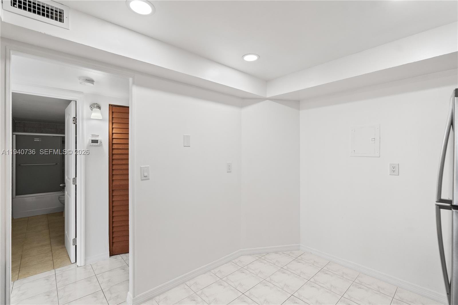 1351 NE Miami Gardens Drive 301E, Miami, FL 33179 photo 17