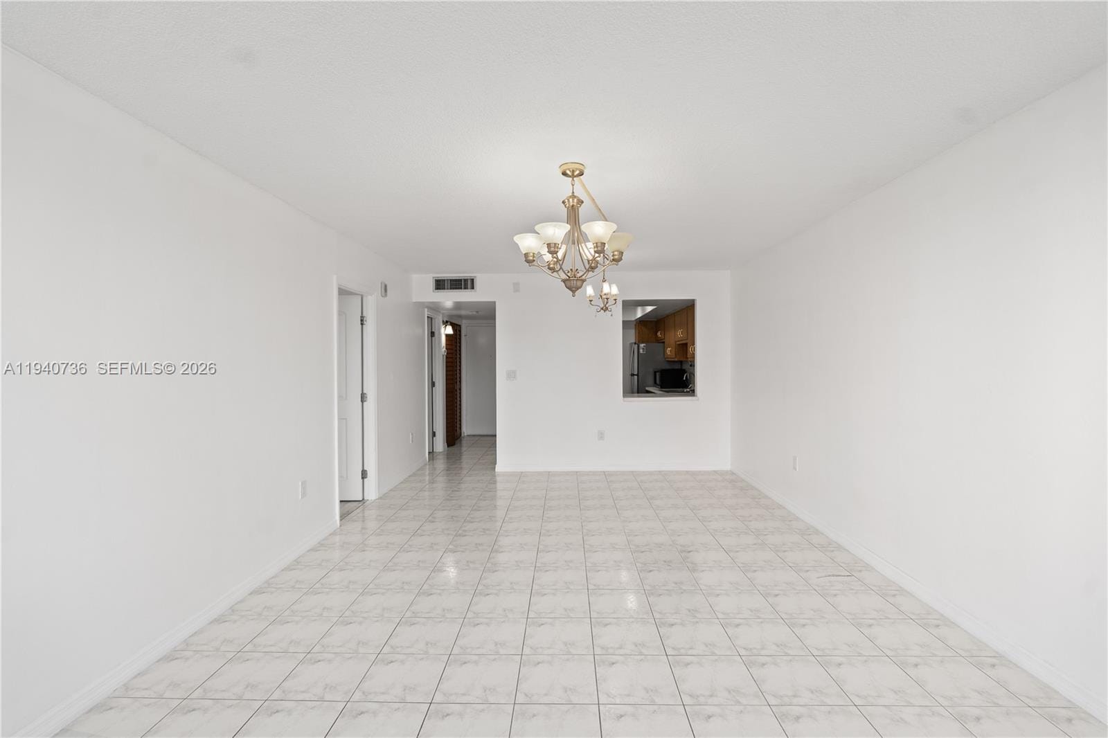 1351 NE Miami Gardens Drive 301E — photo 9
