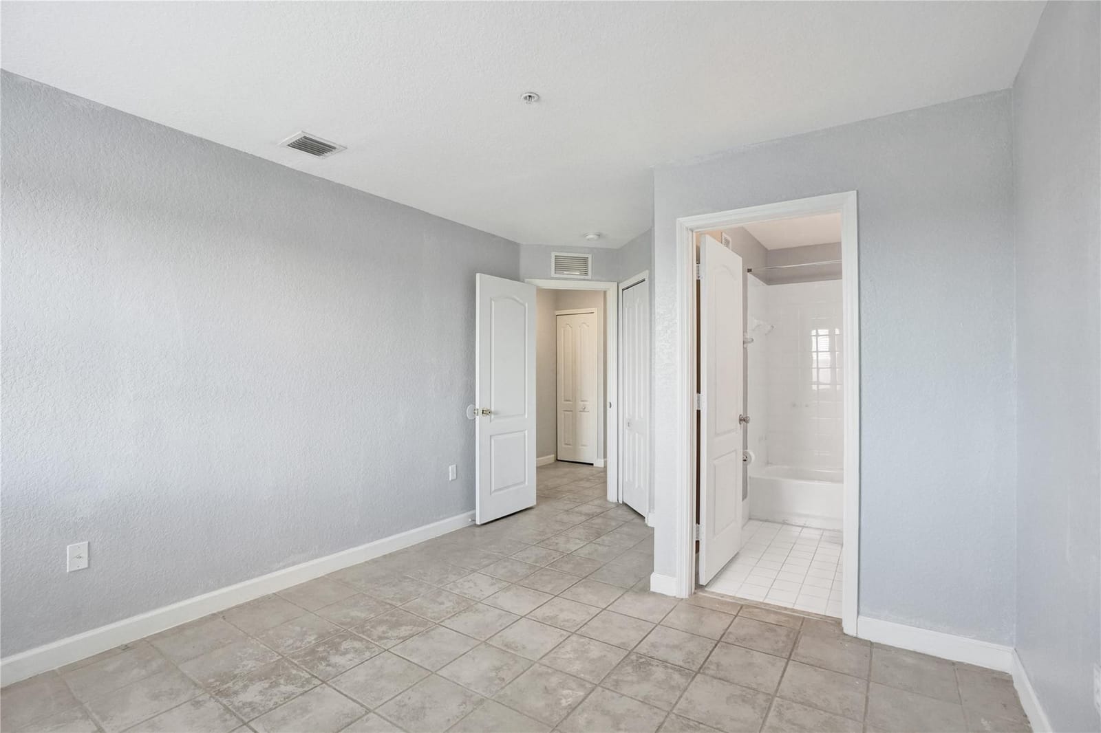 2137 Shoma Drive 156 Bldg 17, Royal Palm Beach, FL 33414 photo 29