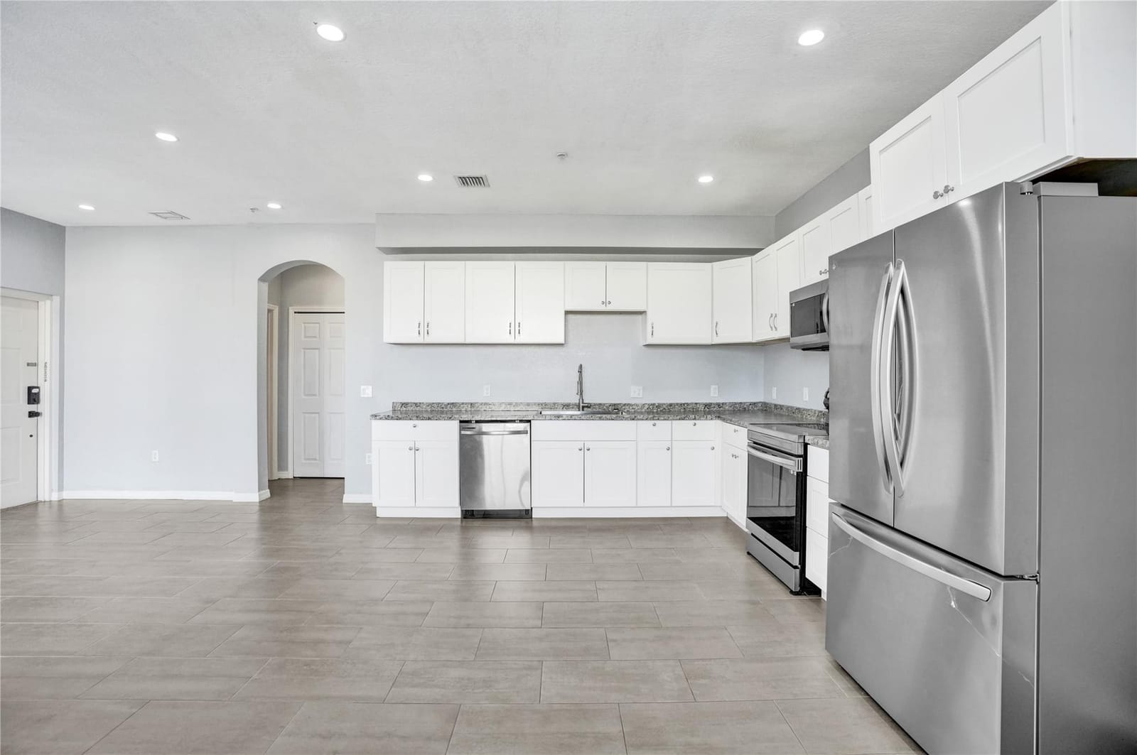 2137 Shoma Drive 156 Bldg 17, Royal Palm Beach, FL 33414 photo 5