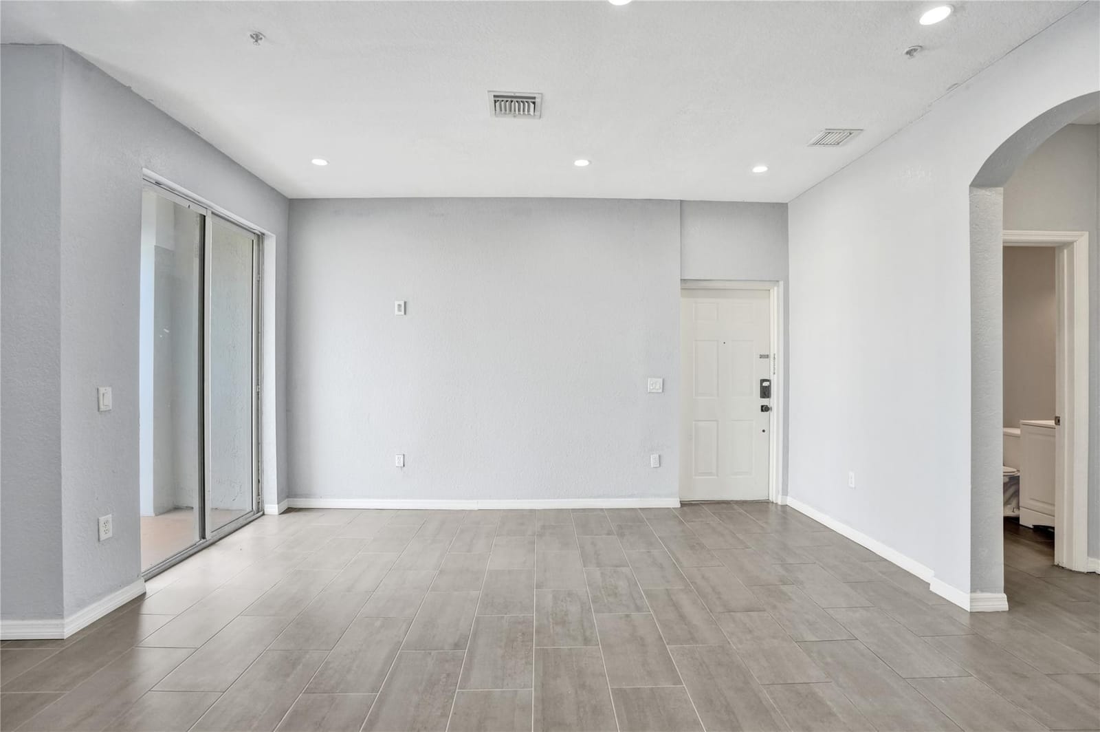 2137 Shoma Drive 156 Bldg 17, Royal Palm Beach, FL 33414 photo 10