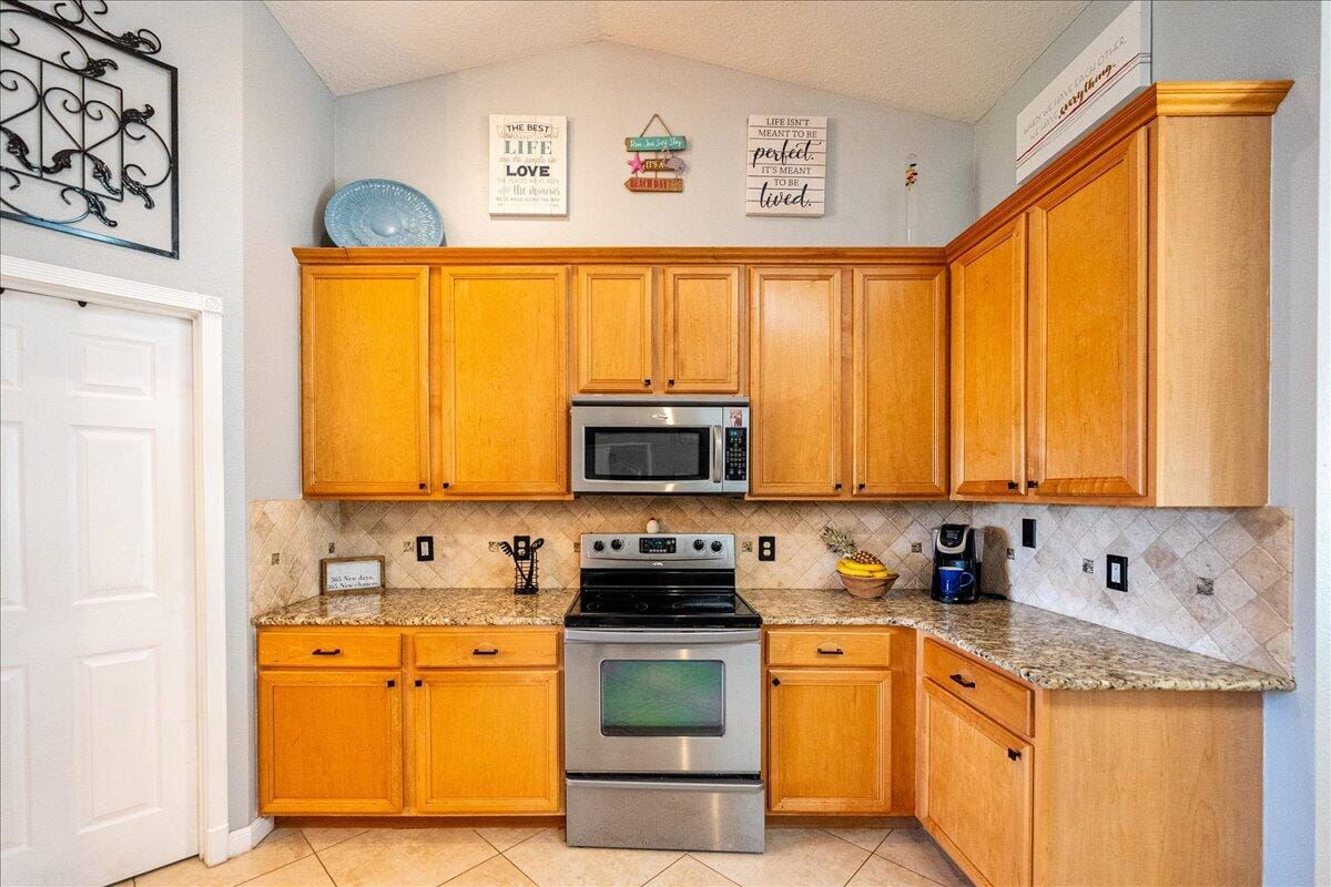 414 SE Cork Road — photo 11