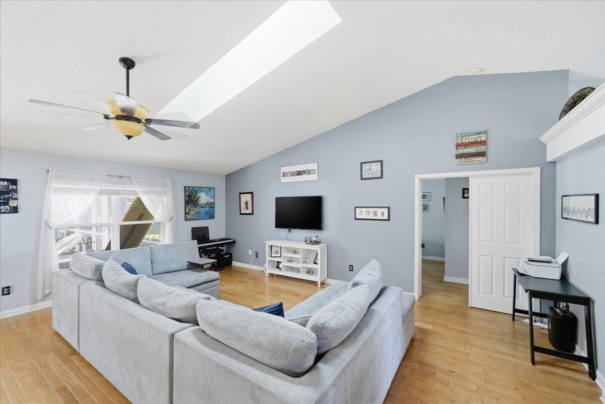 414 SE Cork Road — photo 7