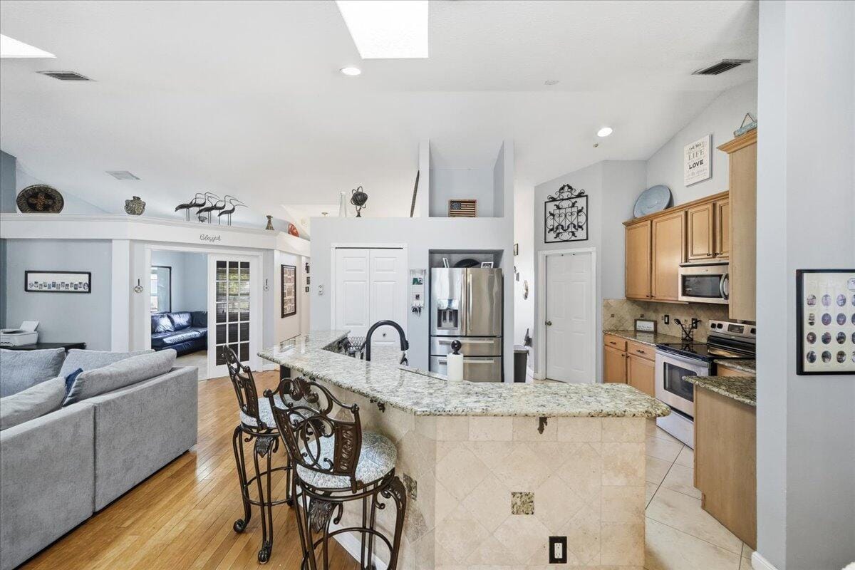 414 SE Cork Road — photo 8