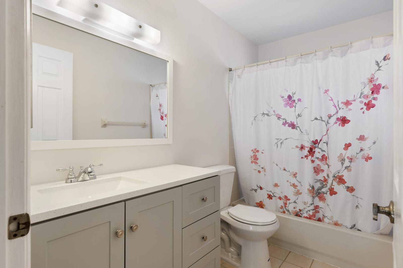 654 Centre Court SW 201 — photo 11