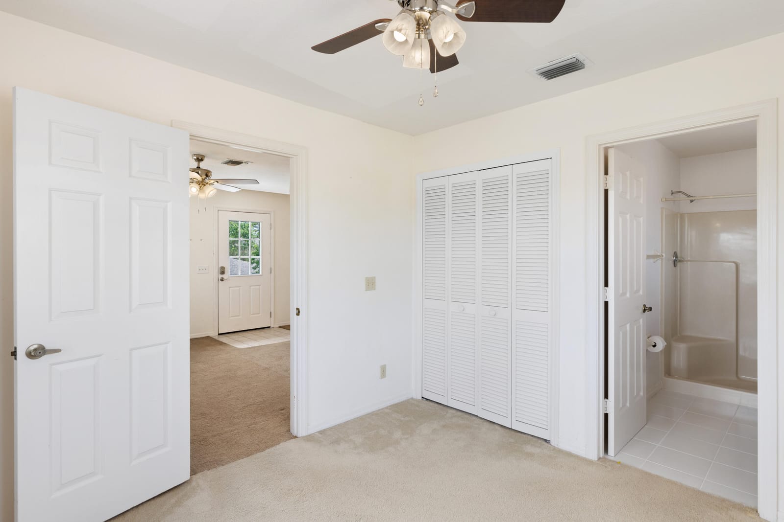 654 Centre Court SW 201 — photo 7