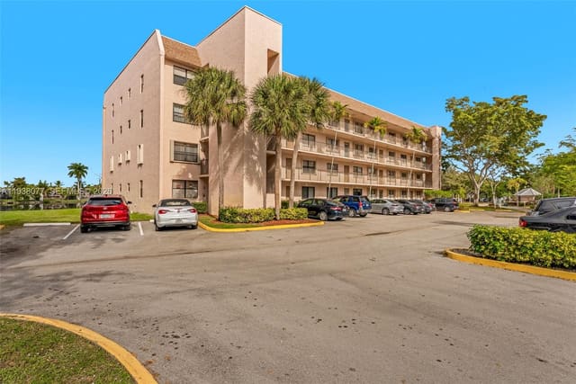 2705 NW 104th Avenue 404, Sunrise, FL 33322