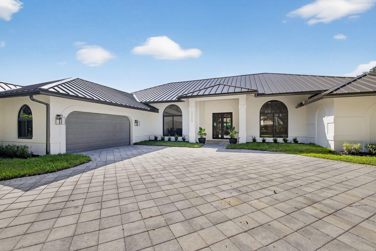 18240 SE Heritage Drive — photo 2