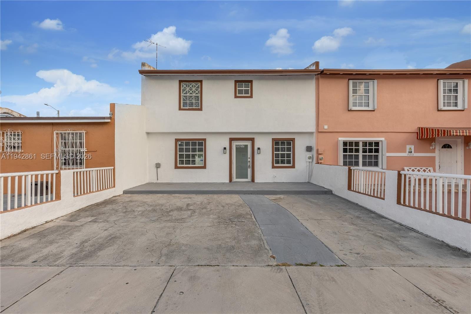 19217 NW 45th Avenue, Miami Gardens, FL 33055 photo 2