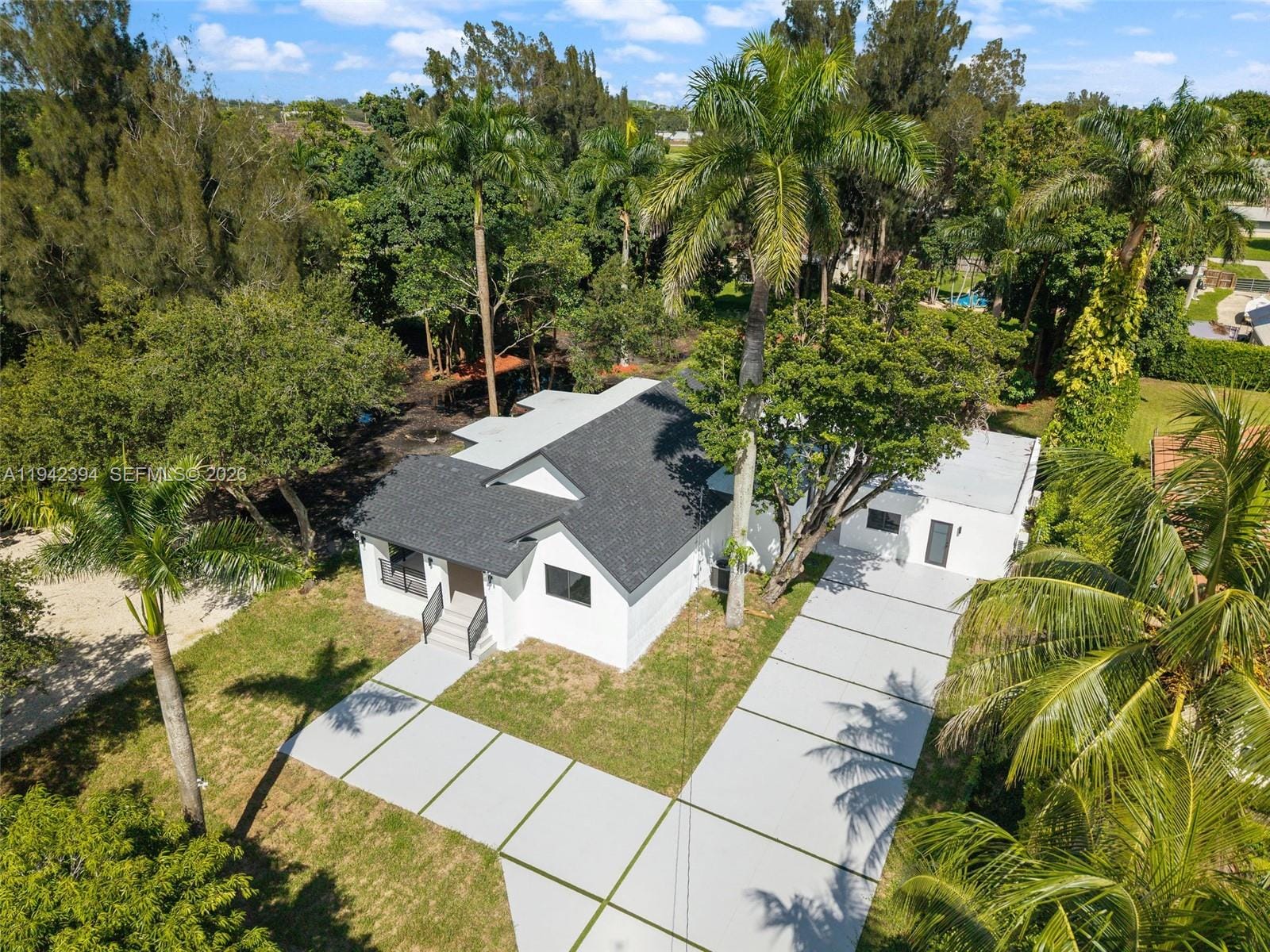 4800 SW 61st Avenue, Davie, FL 33314