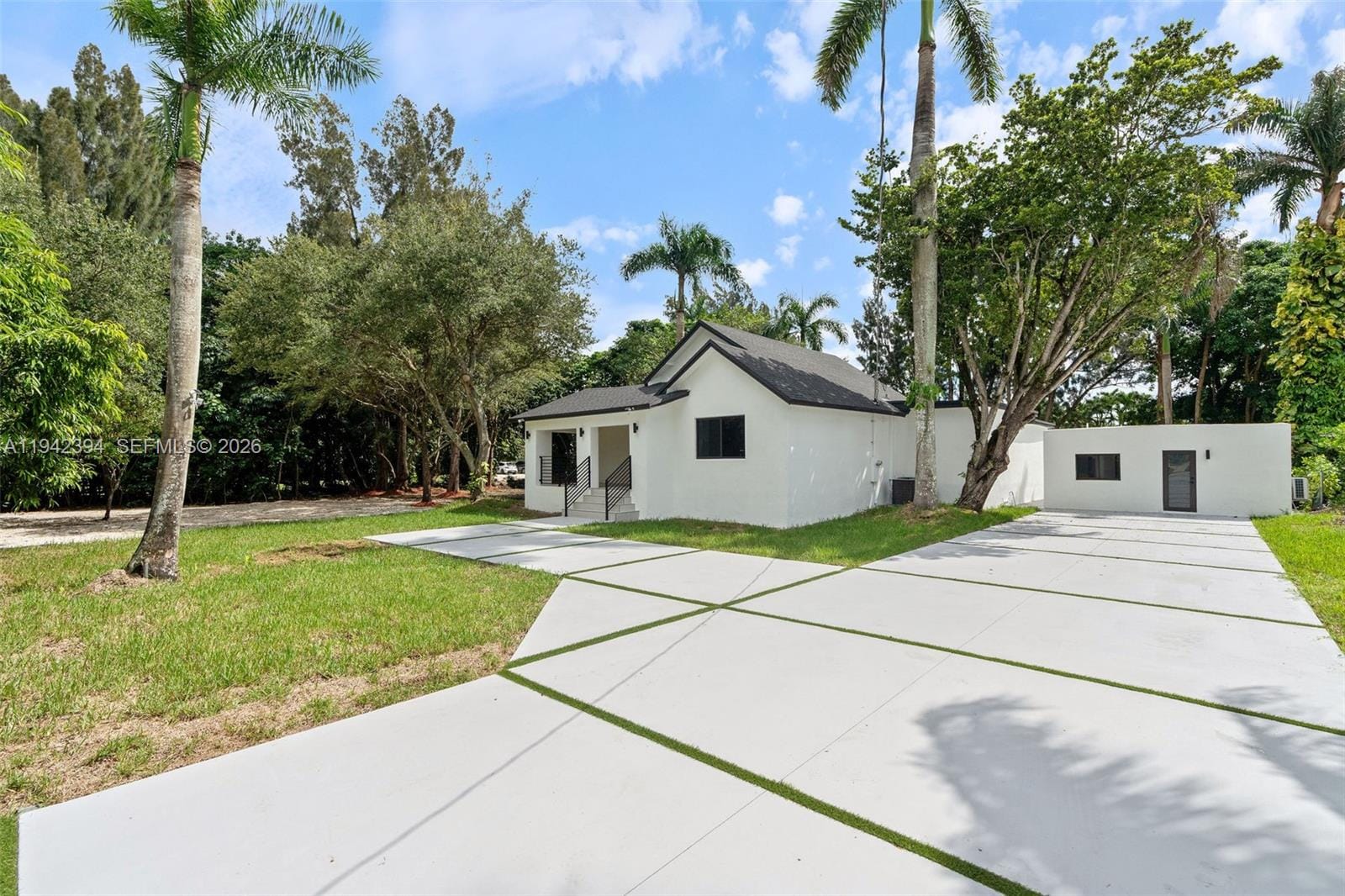 4800 SW 61st Avenue — photo 4