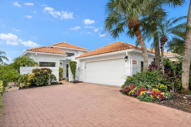 17500 Via Capri, sold in Ville De Capri / Polo Club, Boca Raton, FL