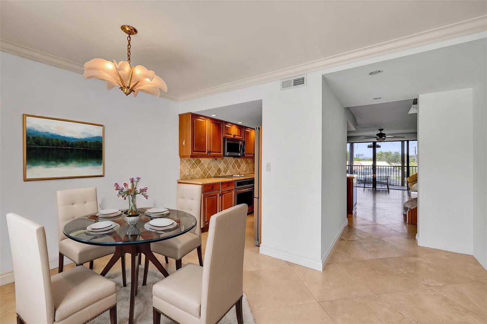 1100 SE 5 Court 97 — photo 3