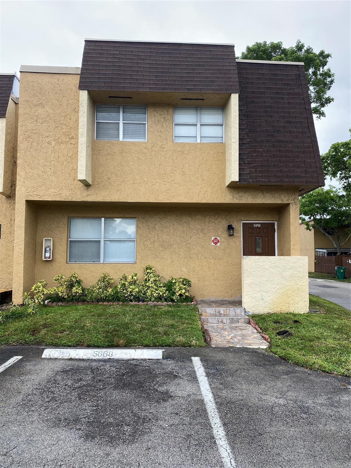 5668 Blueberry 17, Lauderhill, FL 33313