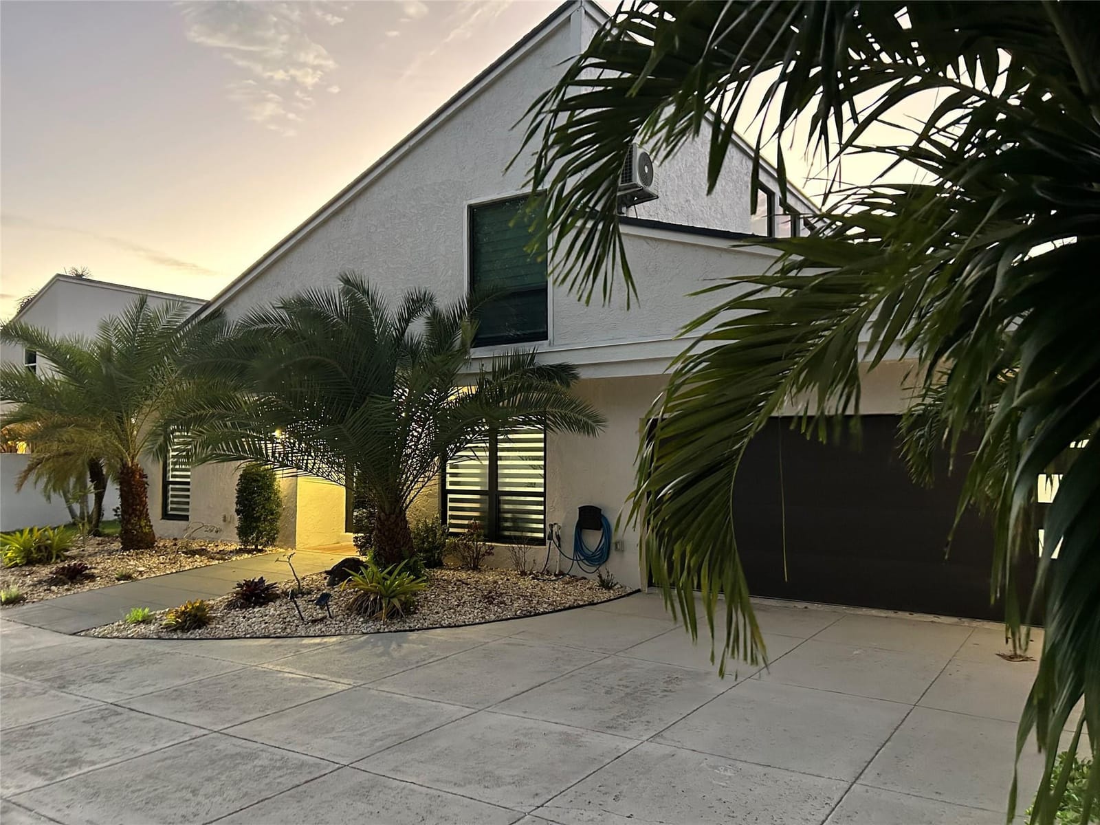 7831 NW 4th Street — photo 2