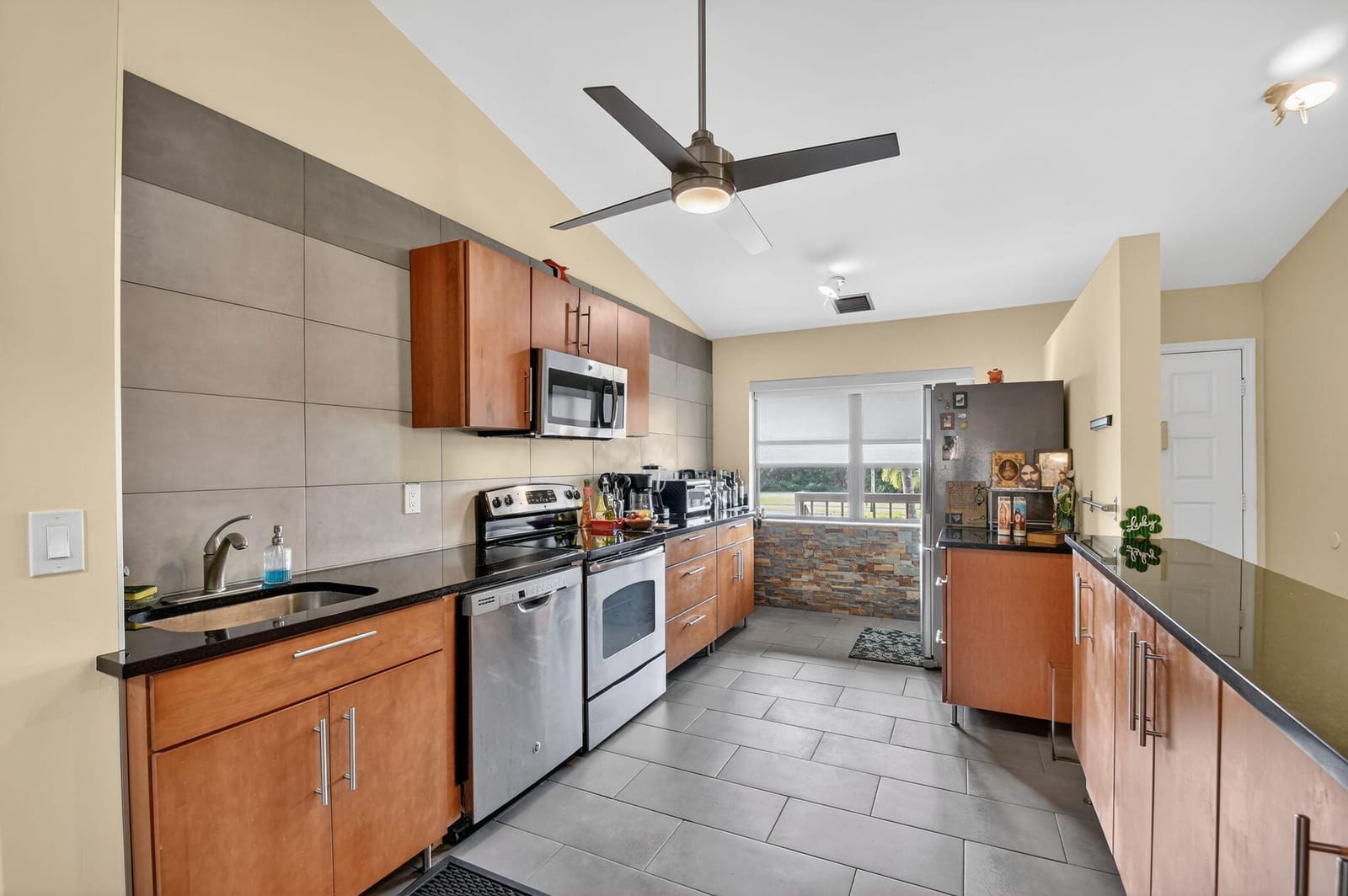 4900 Lucerne Lakes Boulevard 201 — photo 3