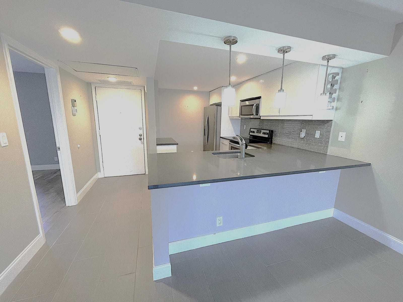 3 Royal Palm Way 205 — photo 2